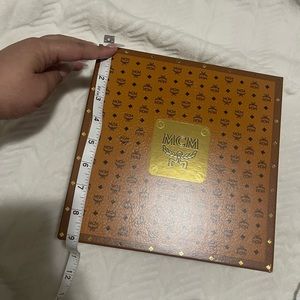 MCM box